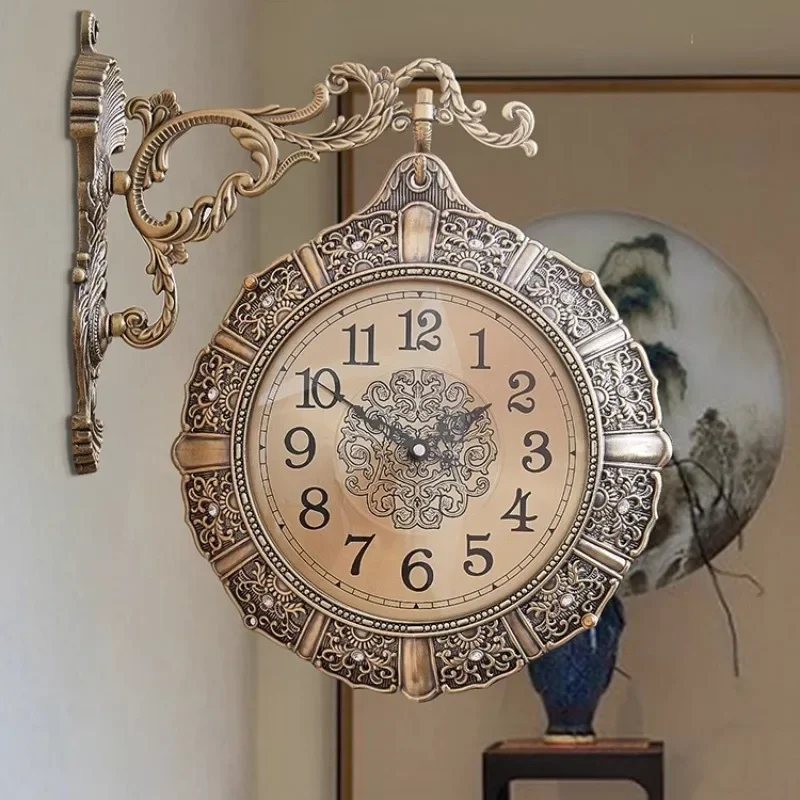 Luxury Lifestyle Gifts - Horloge murale rétro nordique pour salon,